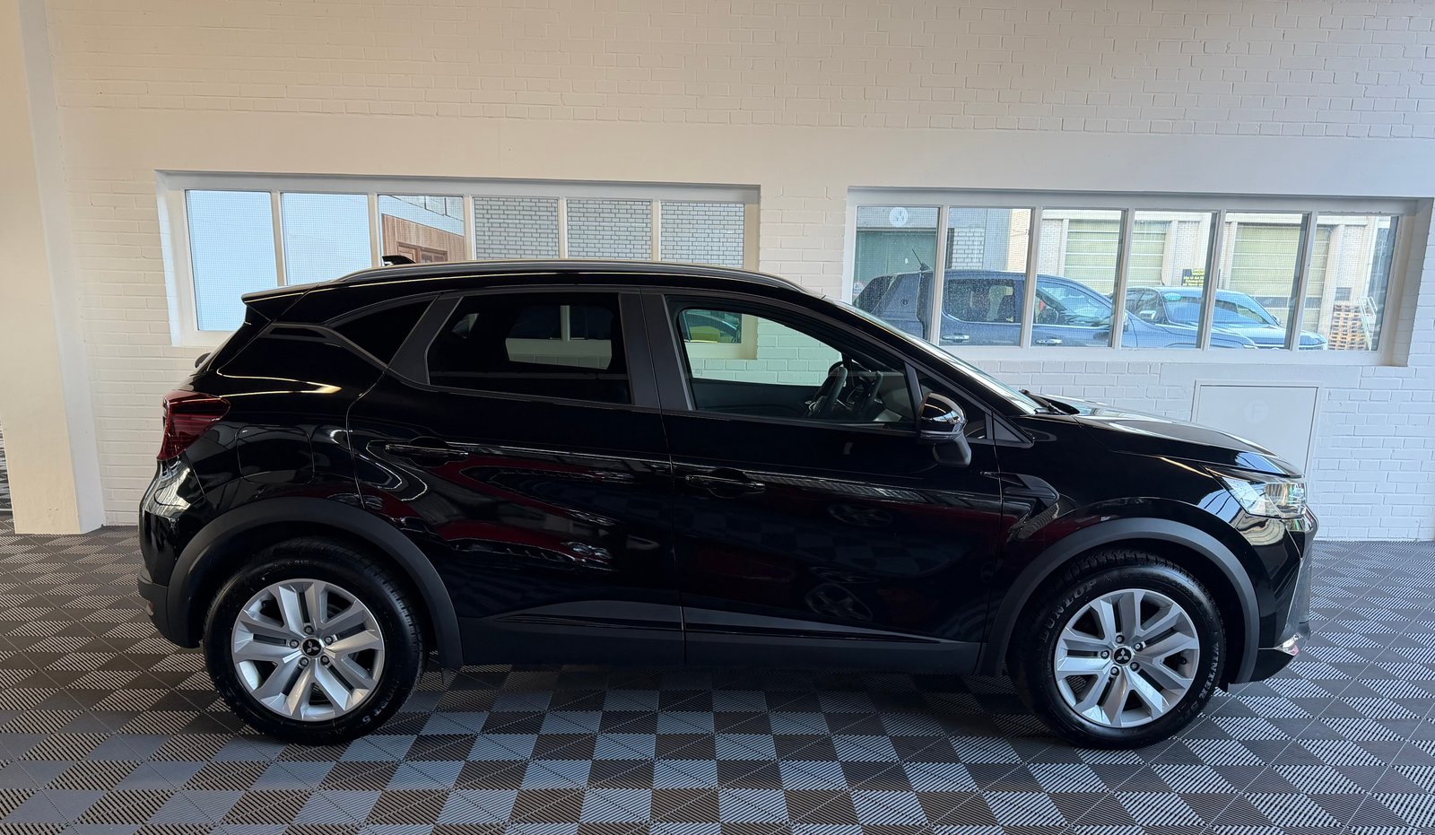 MITSUBISHI ASX 1.3 Invite 160 PS, Mild-Hybrid Petrol/Electric, Second hand / Used, Automatic - 2