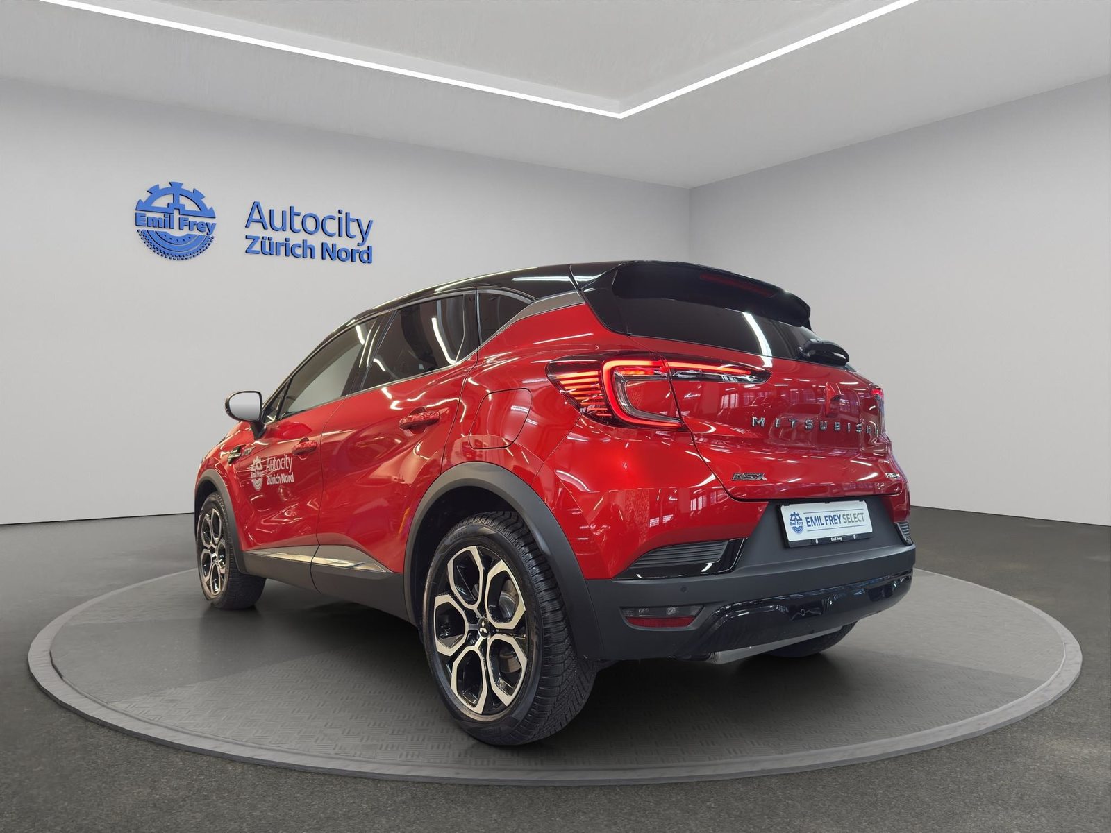 MITSUBISHI ASX 1.6 PHEV Instyle, Plug-in-Hybrid Benzin/Elektro, Occasion / Gebraucht, Automatik - 3