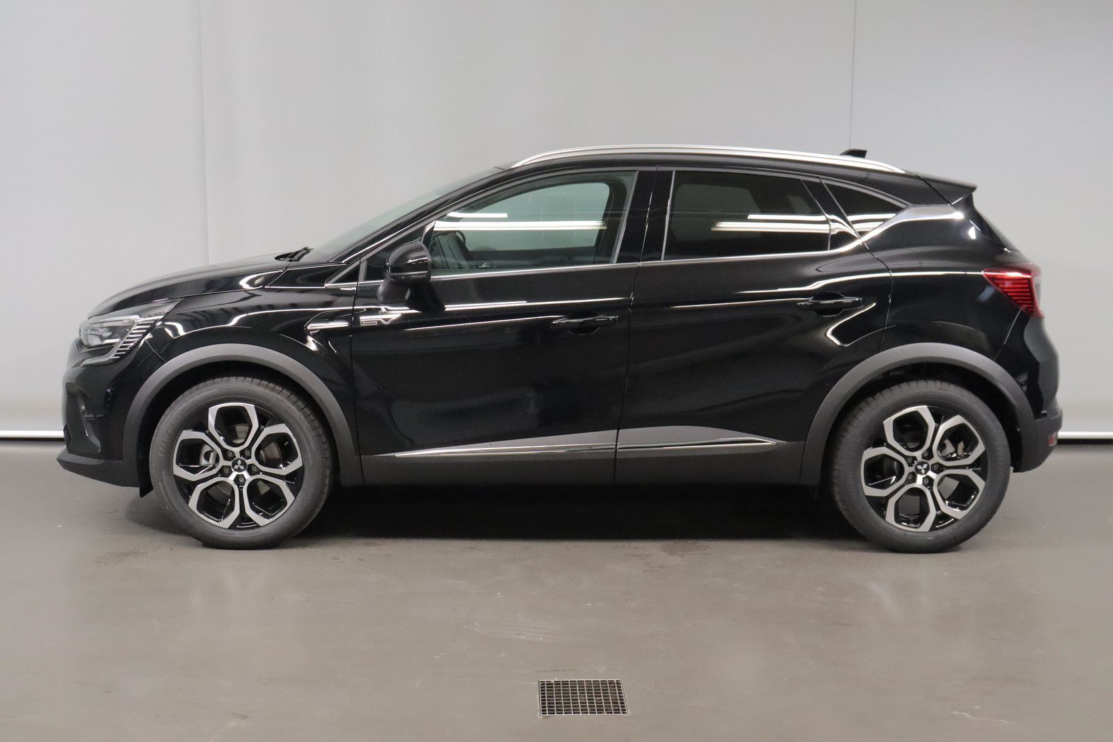 MITSUBISHI ASX 1.6 HEV Intense, Full-Hybrid Petrol/Electric, Second hand / Used, Automatic - 5