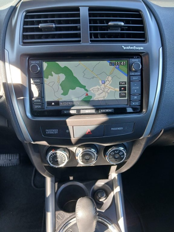 MITSUBISHI 2.2 DID Navigator 4x4, Diesel, Occasion / Utilisé, Automatique - 6