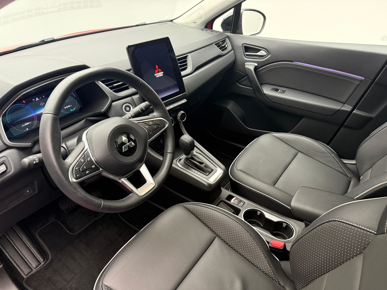 MITSUBISHI ASX 1.6 PHEV Instyle, Plug-in-Hybrid Petrol/Electric, Second hand / Used, Automatic - 5