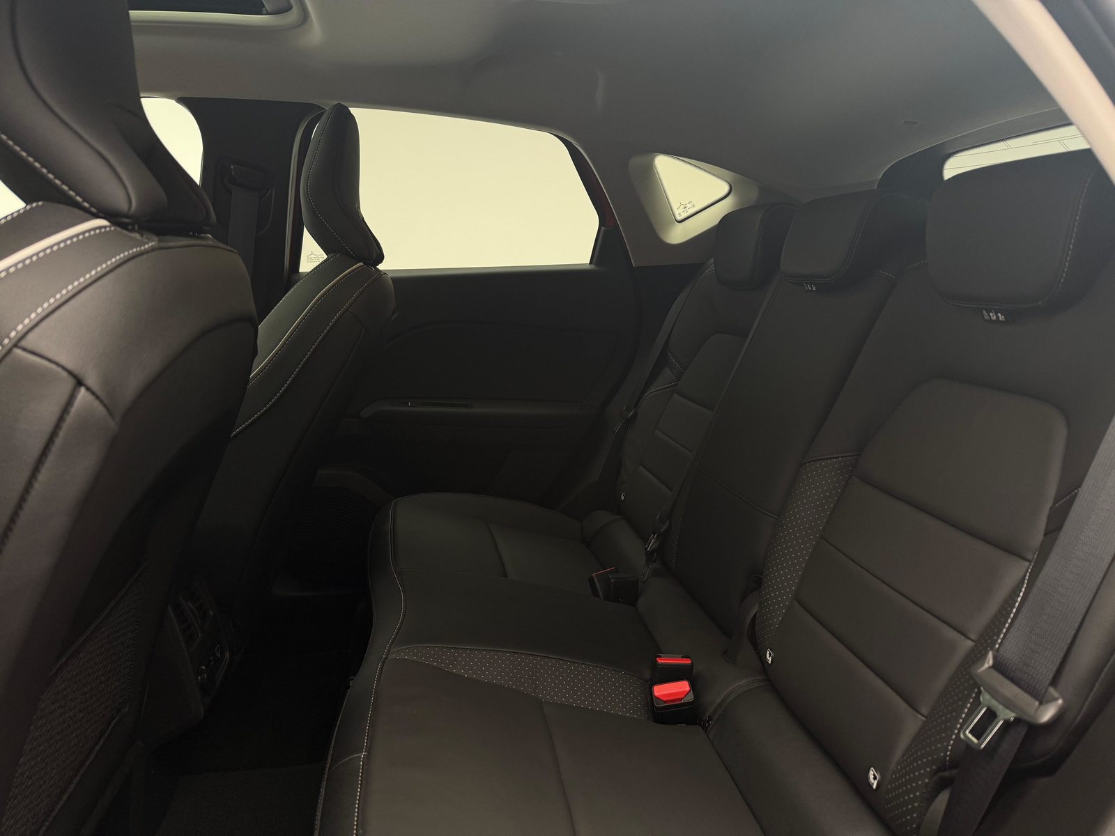 MITSUBISHI ASX 1.6 PHEV Instyle, Plug-in-Hybrid Petrol/Electric, Second hand / Used, Automatic - 7