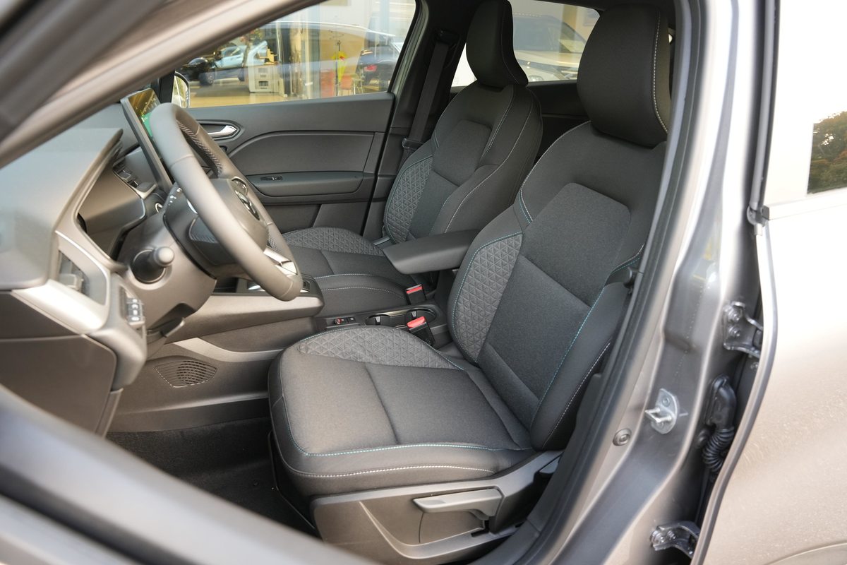 MITSUBISHI ASX 1.8 HEV Invite, Full-Hybrid Petrol/Electric, New car, Automatic - 7