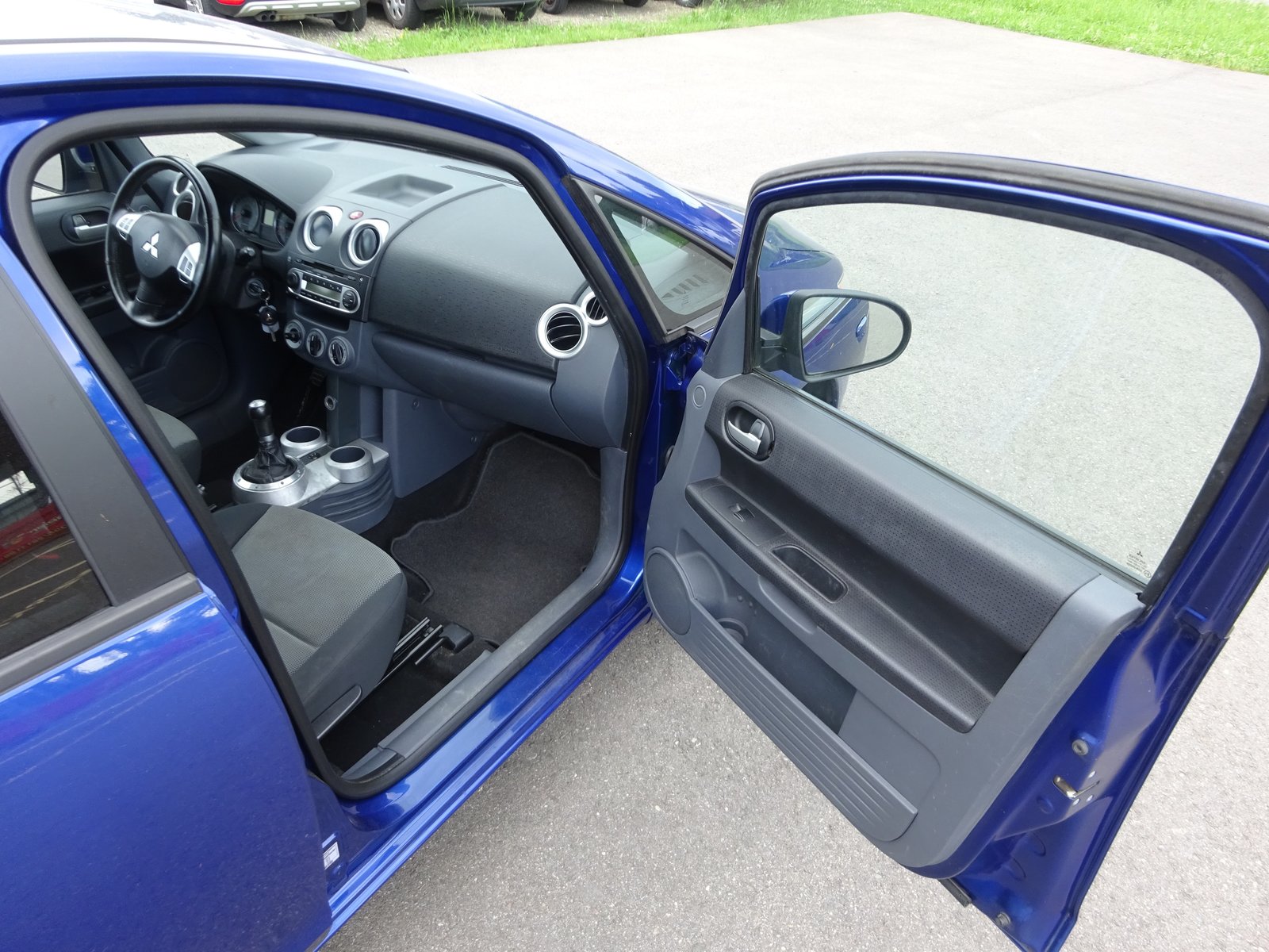 MITSUBISHI Colt 1.3 16V Jubilé (35) ClearTec, Benzin, Occasion / Gebraucht, Handschaltung - 4