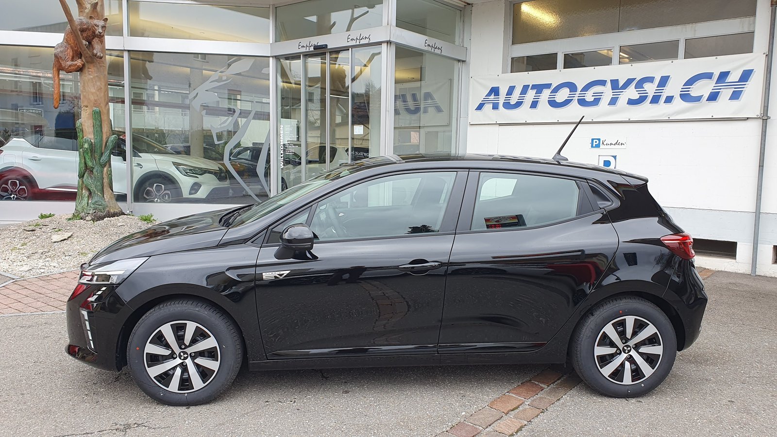 MITSUBISHI COLT 1.6 HEV Automat SwissLine (514) Helvetia, Full-Hybrid Petrol/Electric, Ex-demonstrator, Automatic - 2