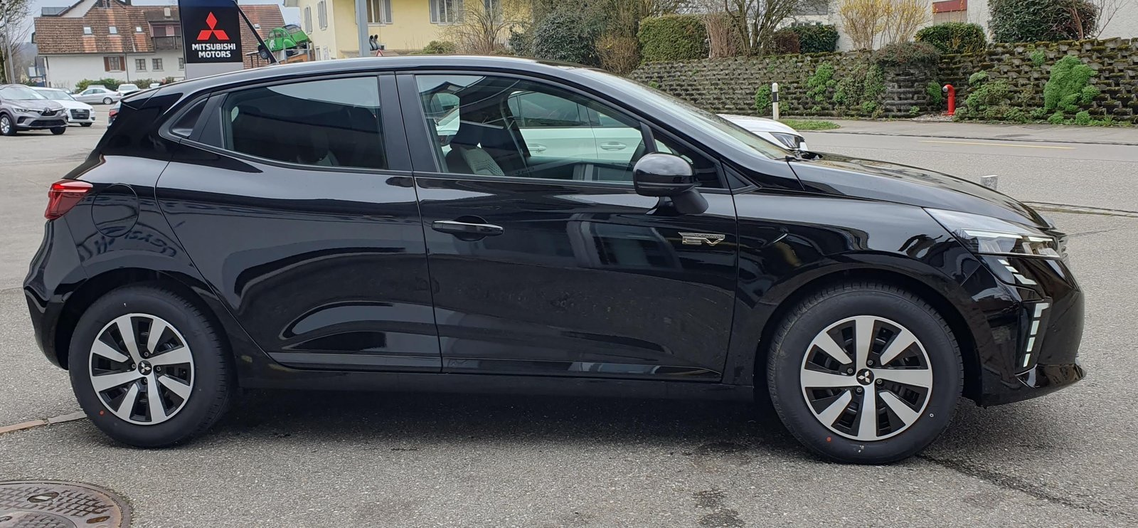 MITSUBISHI COLT 1.6 HEV Automat SwissLine (514) Helvetia, Full-Hybrid Petrol/Electric, Ex-demonstrator, Automatic - 5