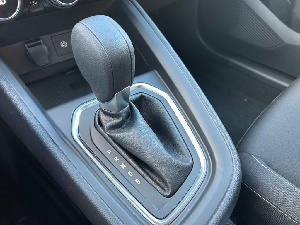 MITSUBISHI COLT 1.6 HEV Invite+, Hybride Intégral Essence/Électricité, Véhicule neuf pré-immatriculé, Automatique - 5