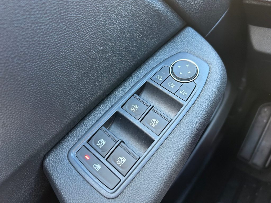 MITSUBISHI COLT 1.6 HEV Invite+, Hybride Intégral Essence/Électricité, Véhicule neuf pré-immatriculé, Automatique - 6