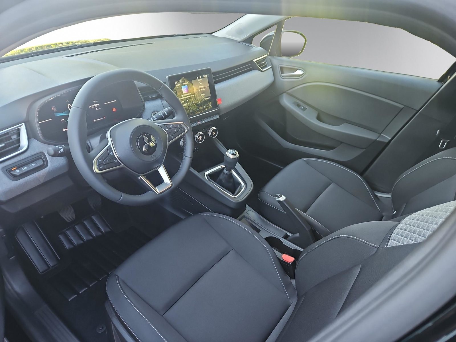 MITSUBISHI Colt 1.0 Invite+ Gratis Service, Petrol, New car, Manual - 5