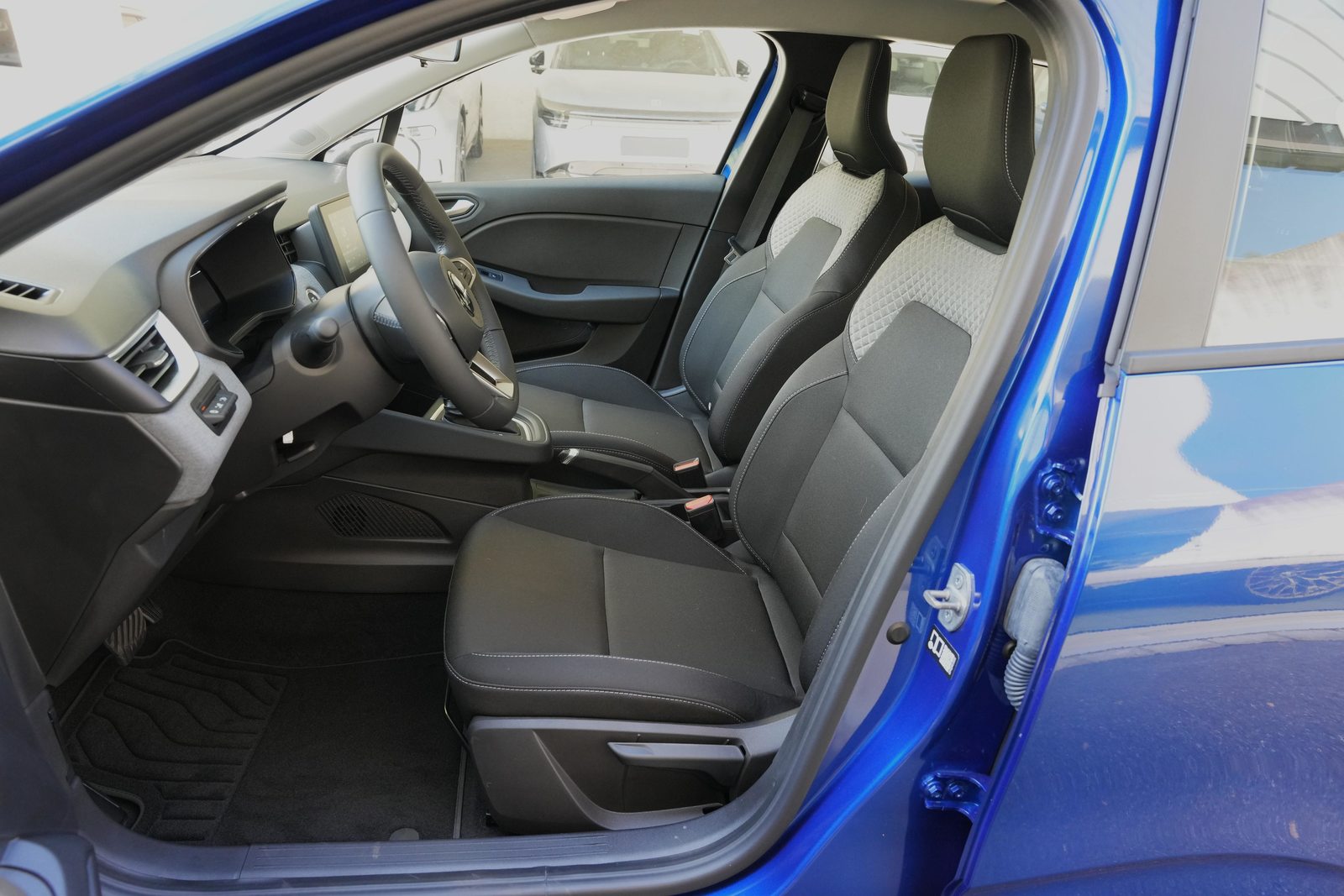 MITSUBISHI Colt 1.6 HEV Invite, Voll-Hybrid Benzin/Elektro, Neuwagen, Automatik - 7