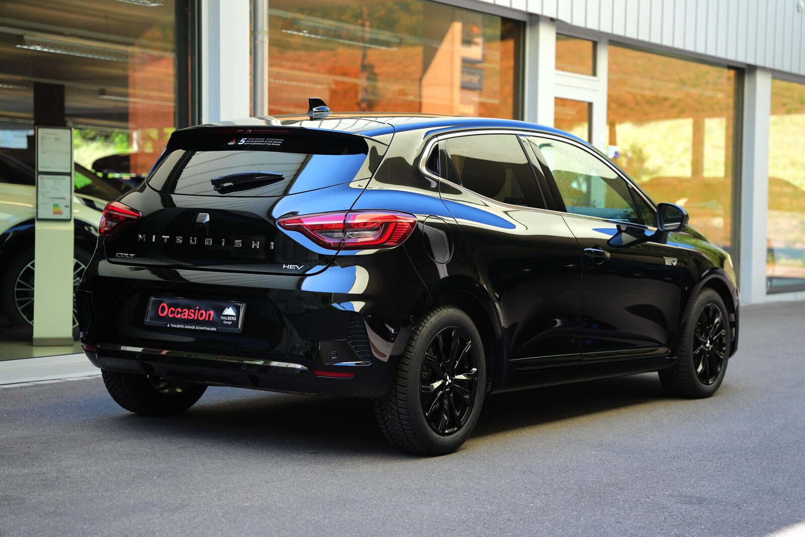 MITSUBISHI Colt 1.6 HEV Instyle, Hybride Intégral Essence/Électricité, Occasion / Utilisé, Automatique - 3