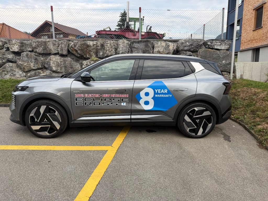 MITSUBISHI ECLIPSE CROSS Instyle, Electric, Pre-registered new car, Automatic - 5