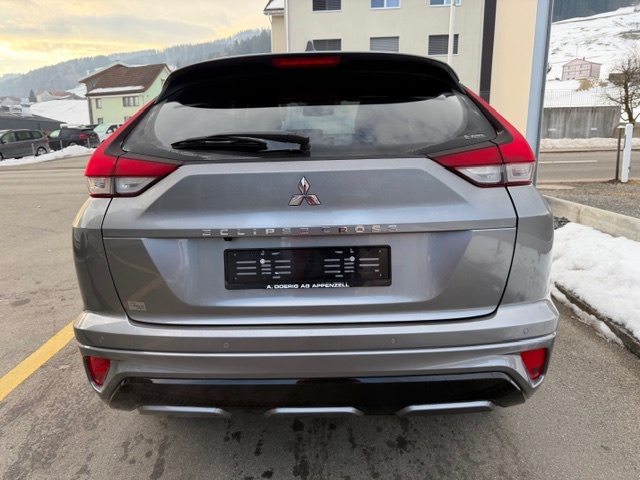 MITSUBISHI ECLIPSE CROSS 2.4 PHEV Instyle 4x4, Plug-in-Hybrid Benzin/Elektro, Occasion / Gebraucht, Automatik - 3