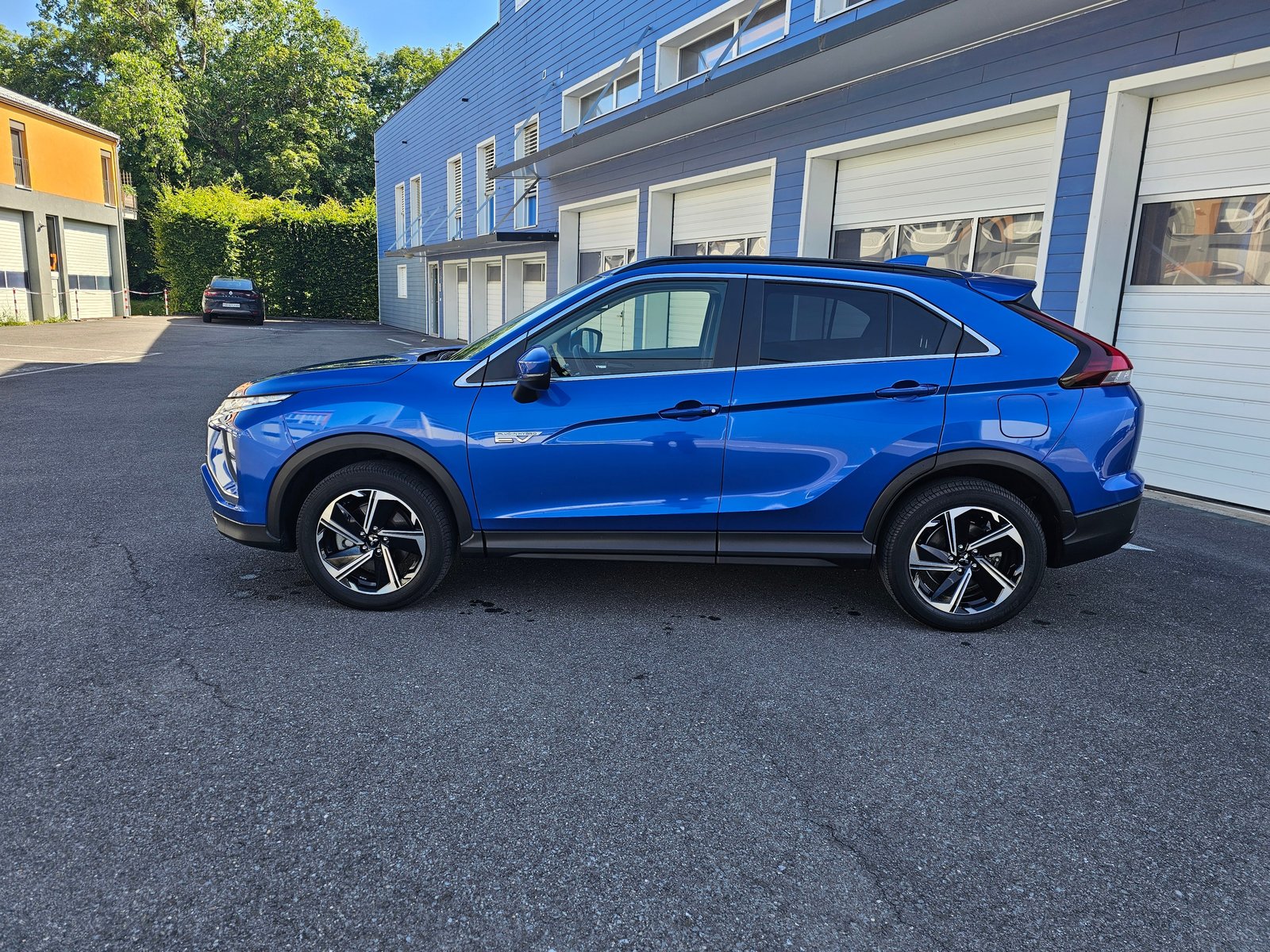MITSUBISHI Eclipse Cross 2.4 PHEV Inform 4WD, Hybride Rechargeable Essence/Électricité, Occasion / Utilisé, Automatique - 3