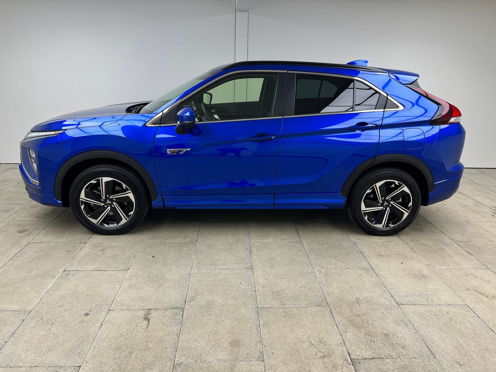 MITSUBISHI Eclipse Cross 2.4 PHEV Intense 4x4 / ab 3,99% Leasing bei Ab, Plug-in-Hybrid Petrol/Electric, Second hand / Used, Automatic - 3