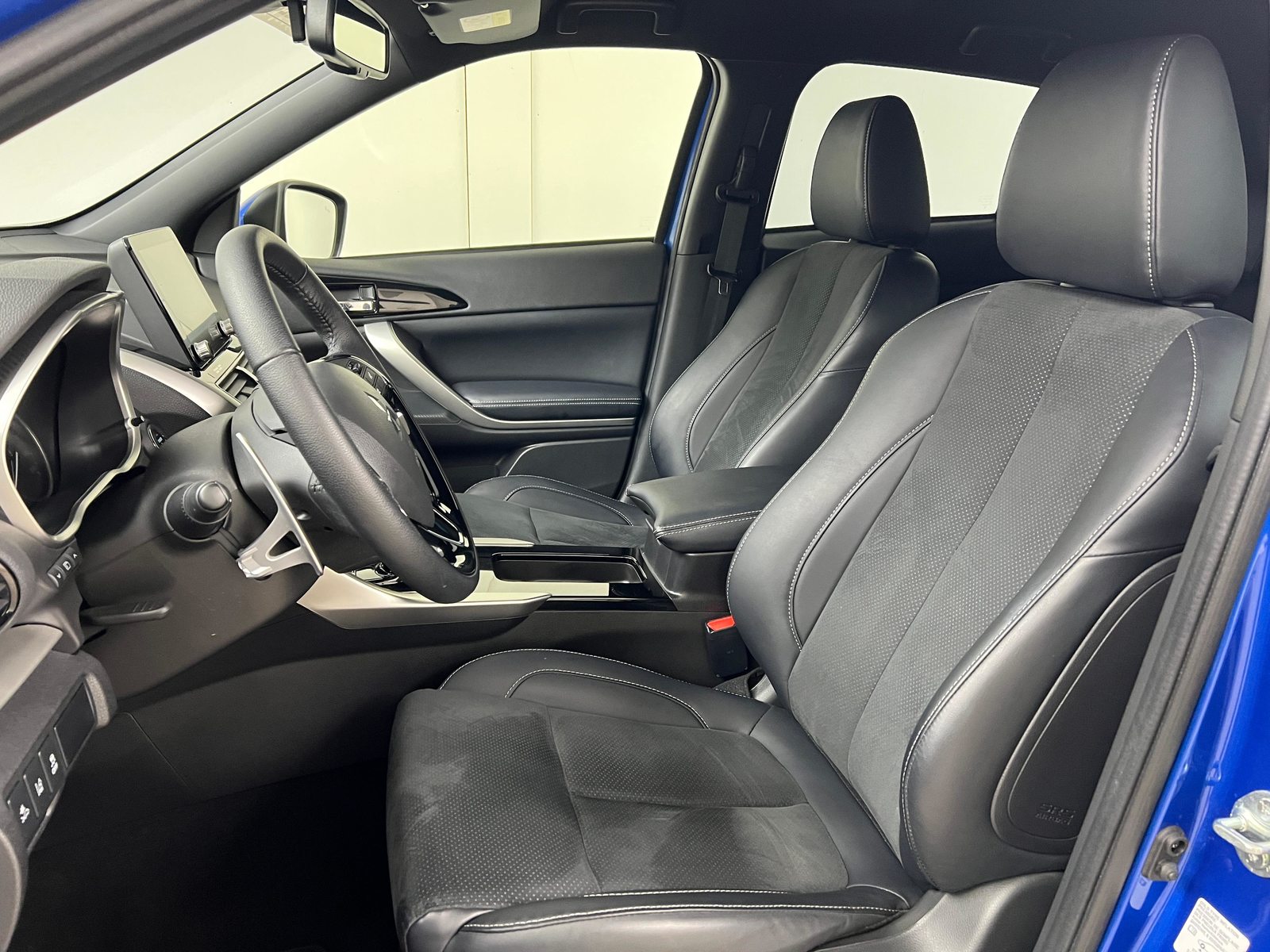 MITSUBISHI Eclipse Cross 2.4 PHEV Intense 4x4 / ab 3,99% Leasing bei Ab, Plug-in-Hybrid Petrol/Electric, Second hand / Used, Automatic - 7