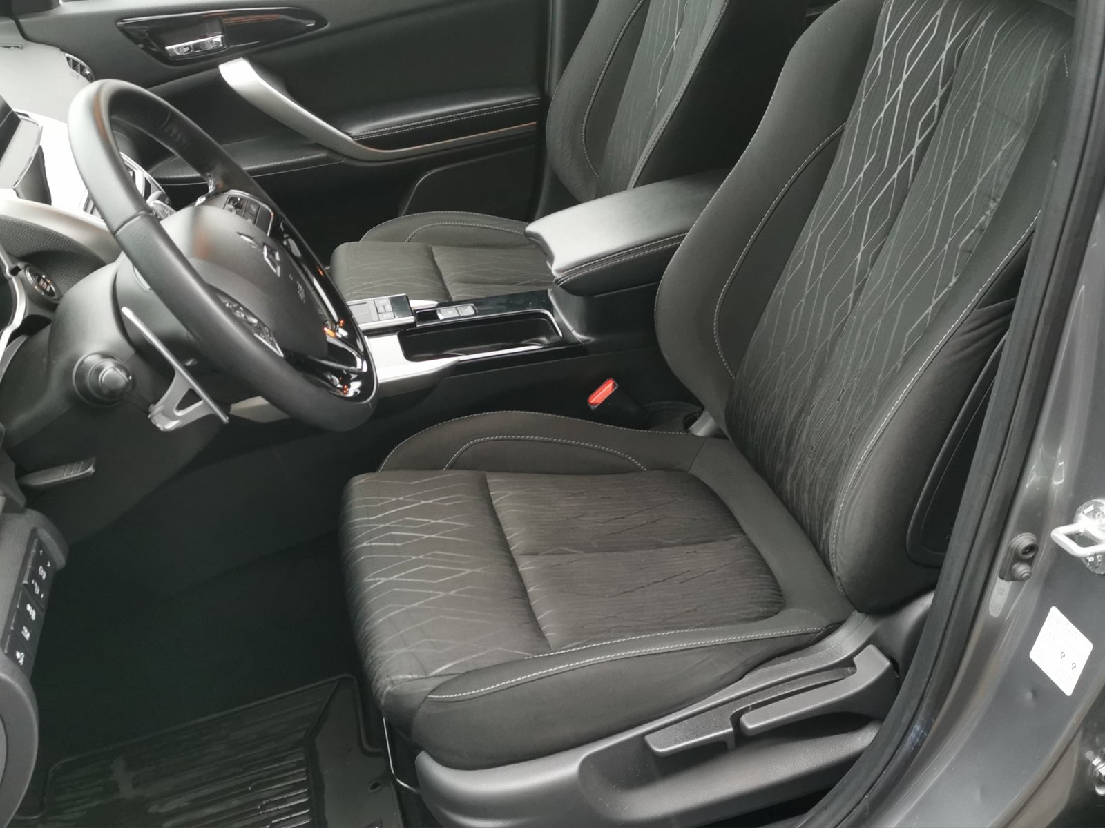 MITSUBISHI Eclipse Cross 2.2DID Style 4WD, Diesel, Second hand / Used, Automatic - 6