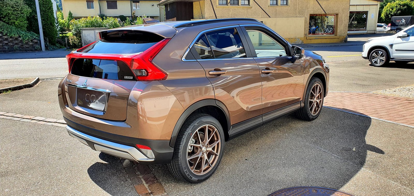 MITSUBISHI Eclipse Cross 1.5 T 4x4 Automat SwissStar, Benzin, Occasion / Gebraucht, Automatik - 3