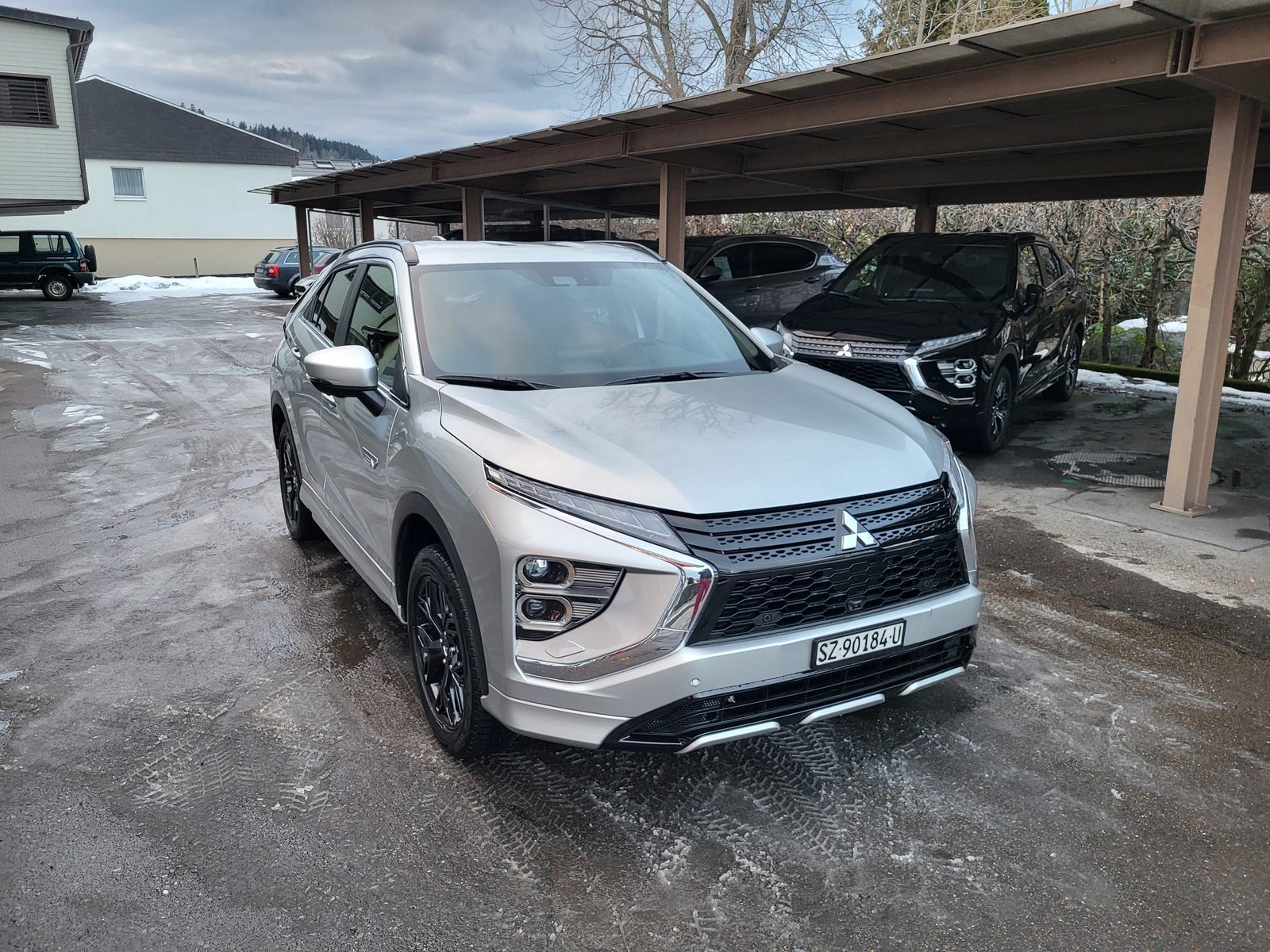 MITSUBISHI Eclipse Cross 2.4 PHEV Instyle 4x4, Plug-in-Hybrid Petrol/Electric, Second hand / Used, Automatic - 3