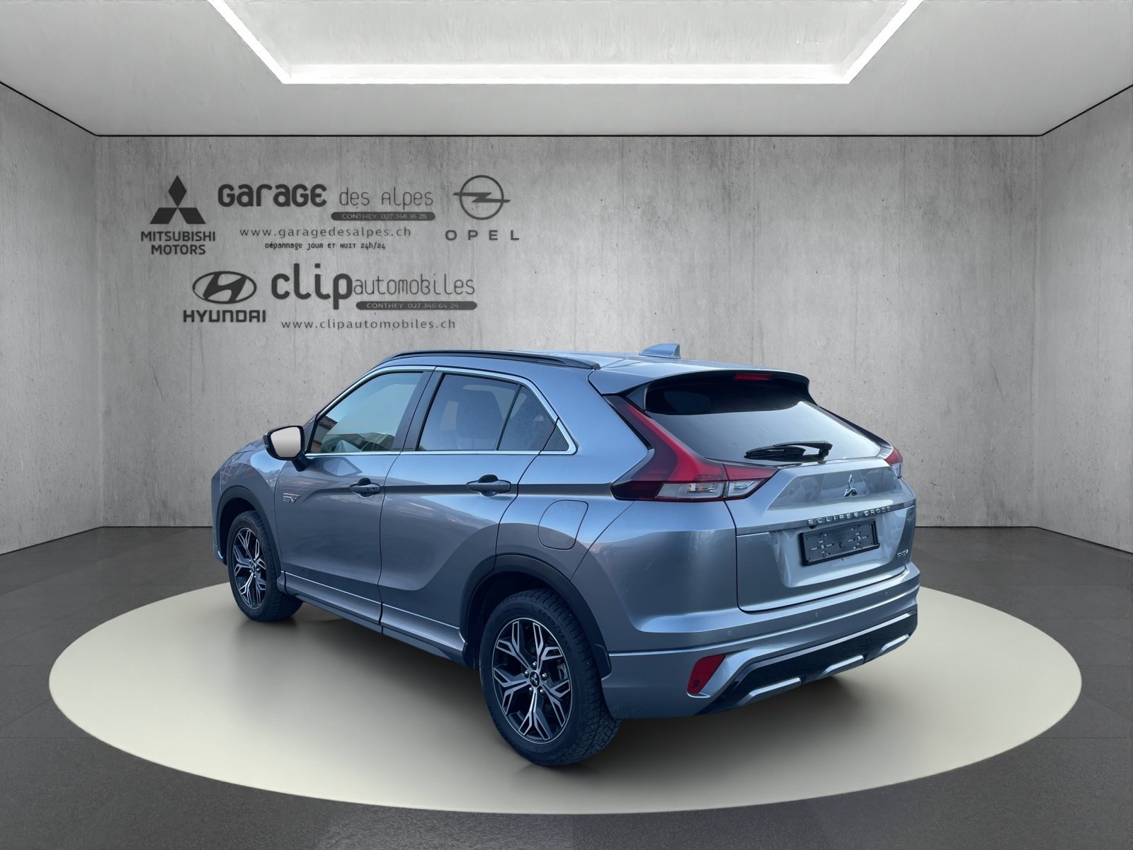 MITSUBISHI Eclipse Cross 2.4 PHEV Instyle 4x4, Plug-in-Hybrid Benzin/Elektro, Occasion / Gebraucht, Automatik - 4