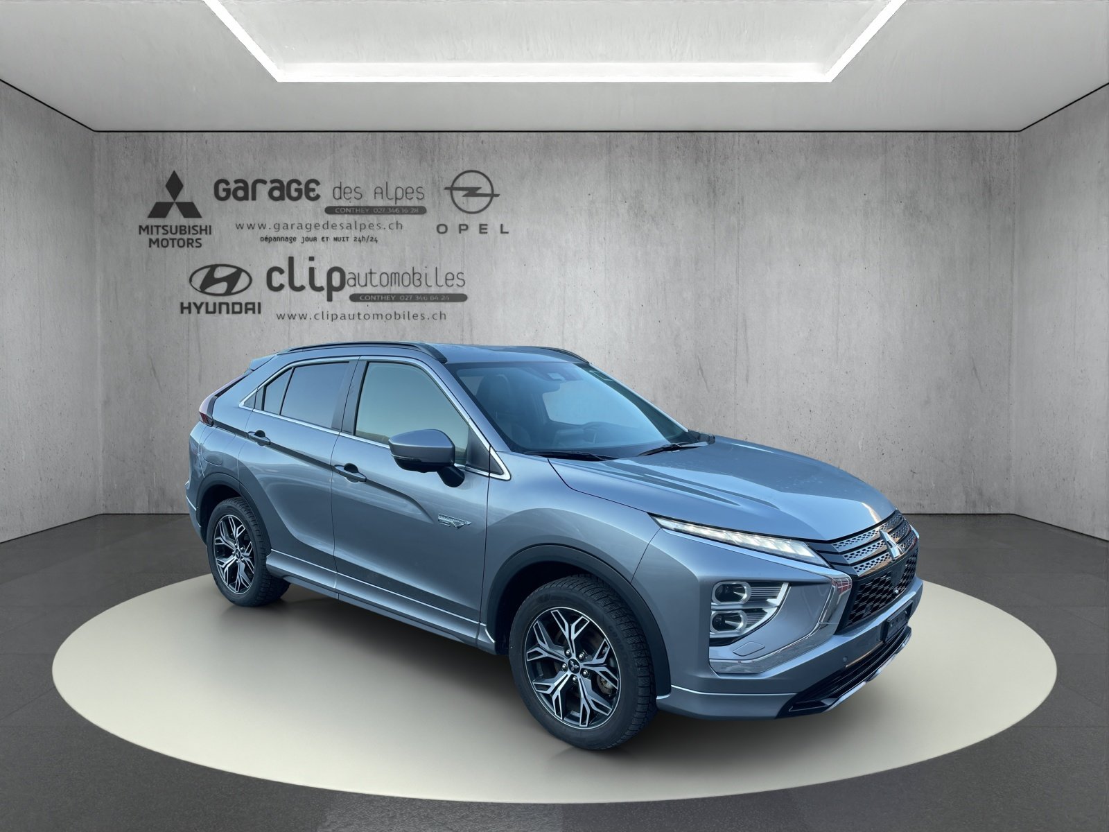 MITSUBISHI Eclipse Cross 2.4 PHEV Instyle 4x4, Plug-in-Hybrid Benzin/Elektro, Occasion / Gebraucht, Automatik - 6