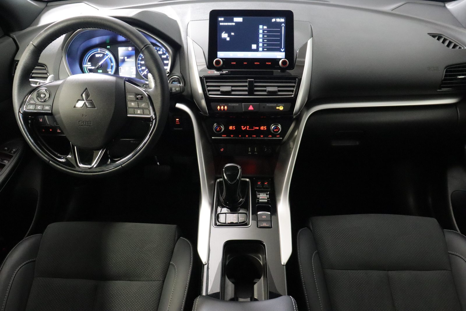 MITSUBISHI Eclipse Cross 2.4 PHEV Intense 4x4, Plug-in-Hybrid Petrol/Electric, Second hand / Used, Automatic - 7
