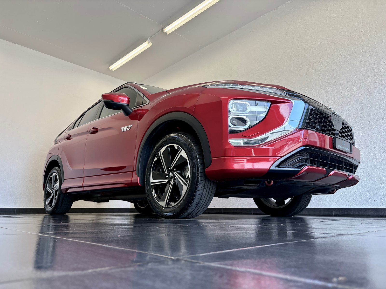 MITSUBISHI Eclipse Cross 2.4 PHEV Style Business 4WD, Plug-in-Hybrid Benzin/Elektro, Occasion / Gebraucht, Automatik - 3
