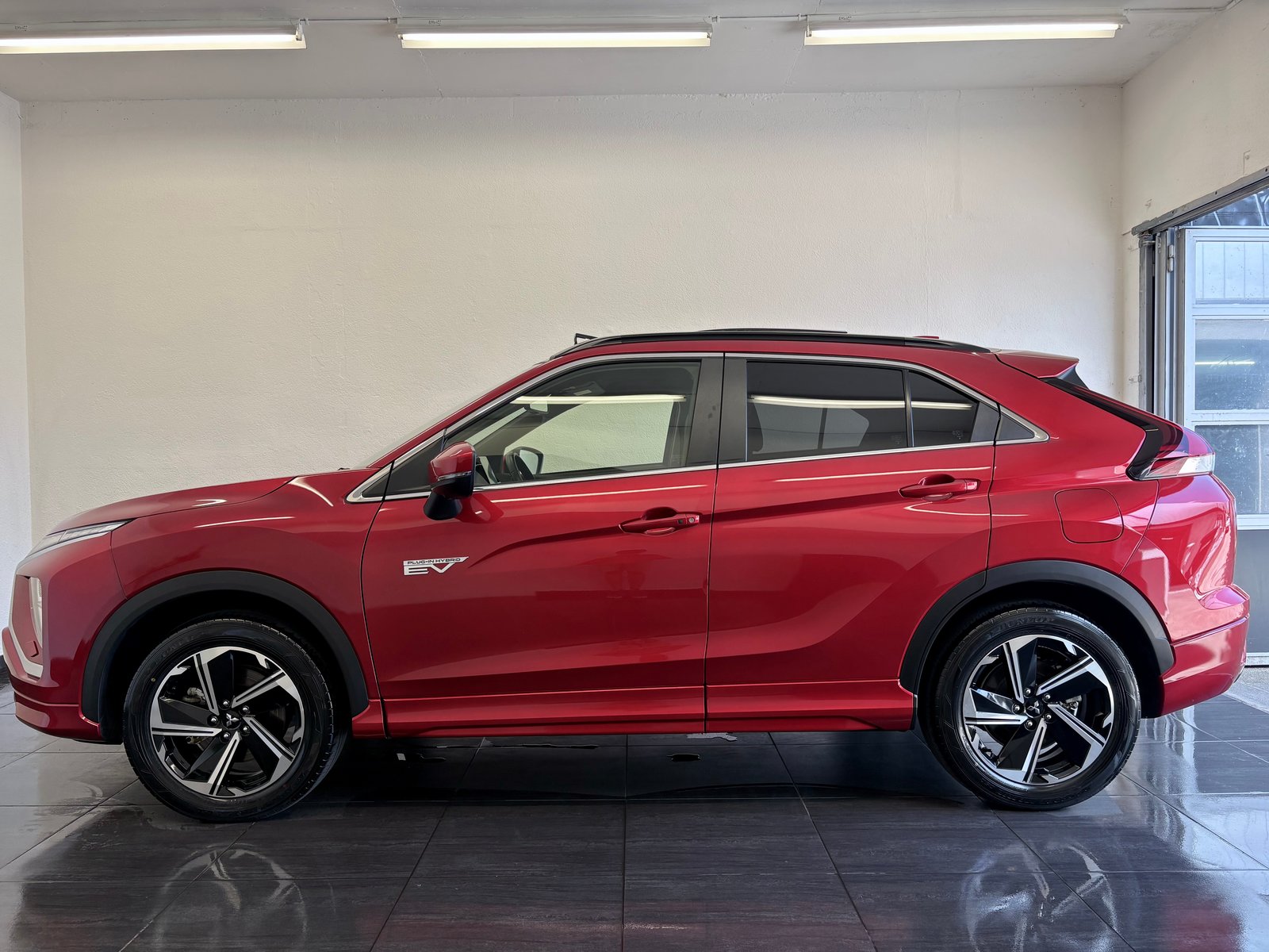 MITSUBISHI Eclipse Cross 2.4 PHEV Style Business 4WD, Plug-in-Hybrid Benzin/Elektro, Occasion / Gebraucht, Automatik - 6
