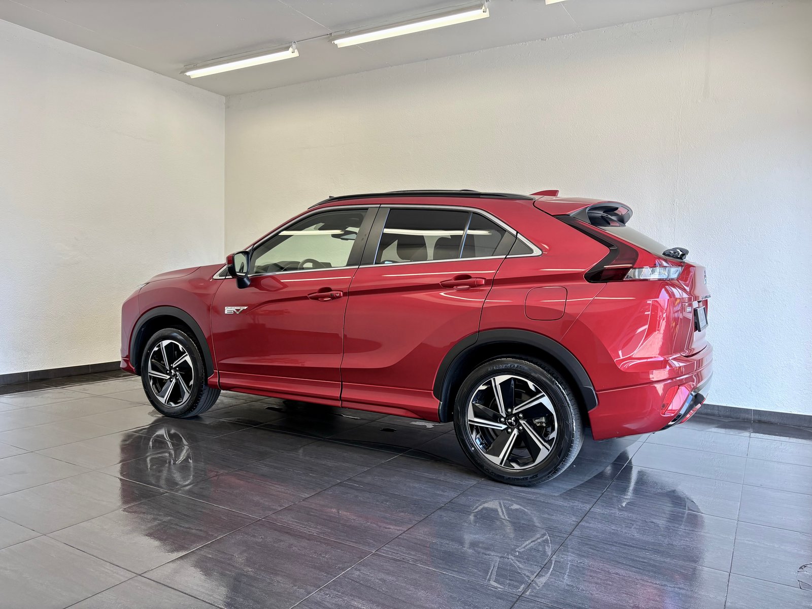 MITSUBISHI Eclipse Cross 2.4 PHEV Style Business 4WD, Plug-in-Hybrid Benzin/Elektro, Occasion / Gebraucht, Automatik - 7