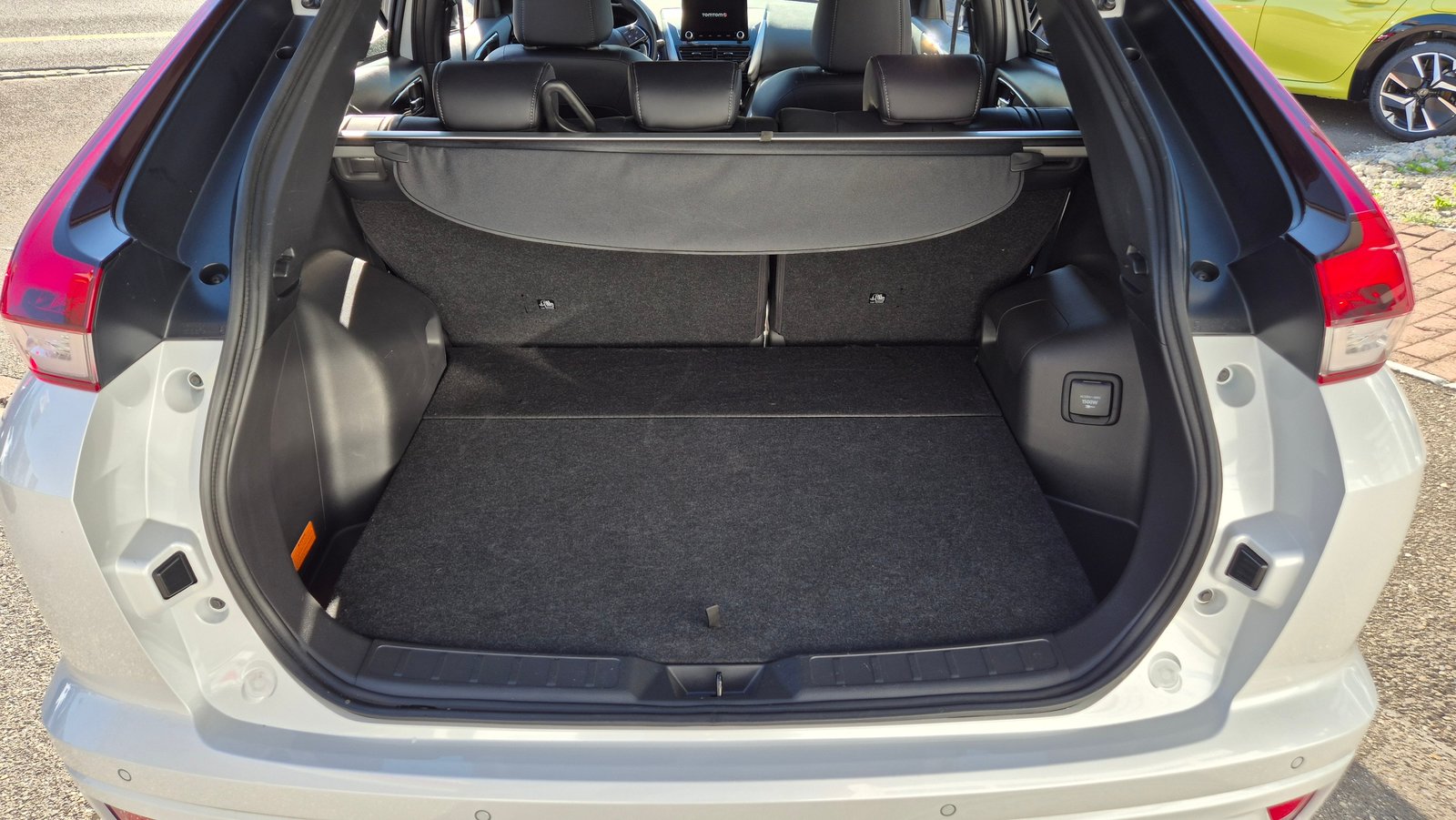 MITSUBISHI Eclip.Cross PHEV Instyle, Plug-in-Hybrid Benzin/Elektro, Occasion / Gebraucht, Automatik - 6