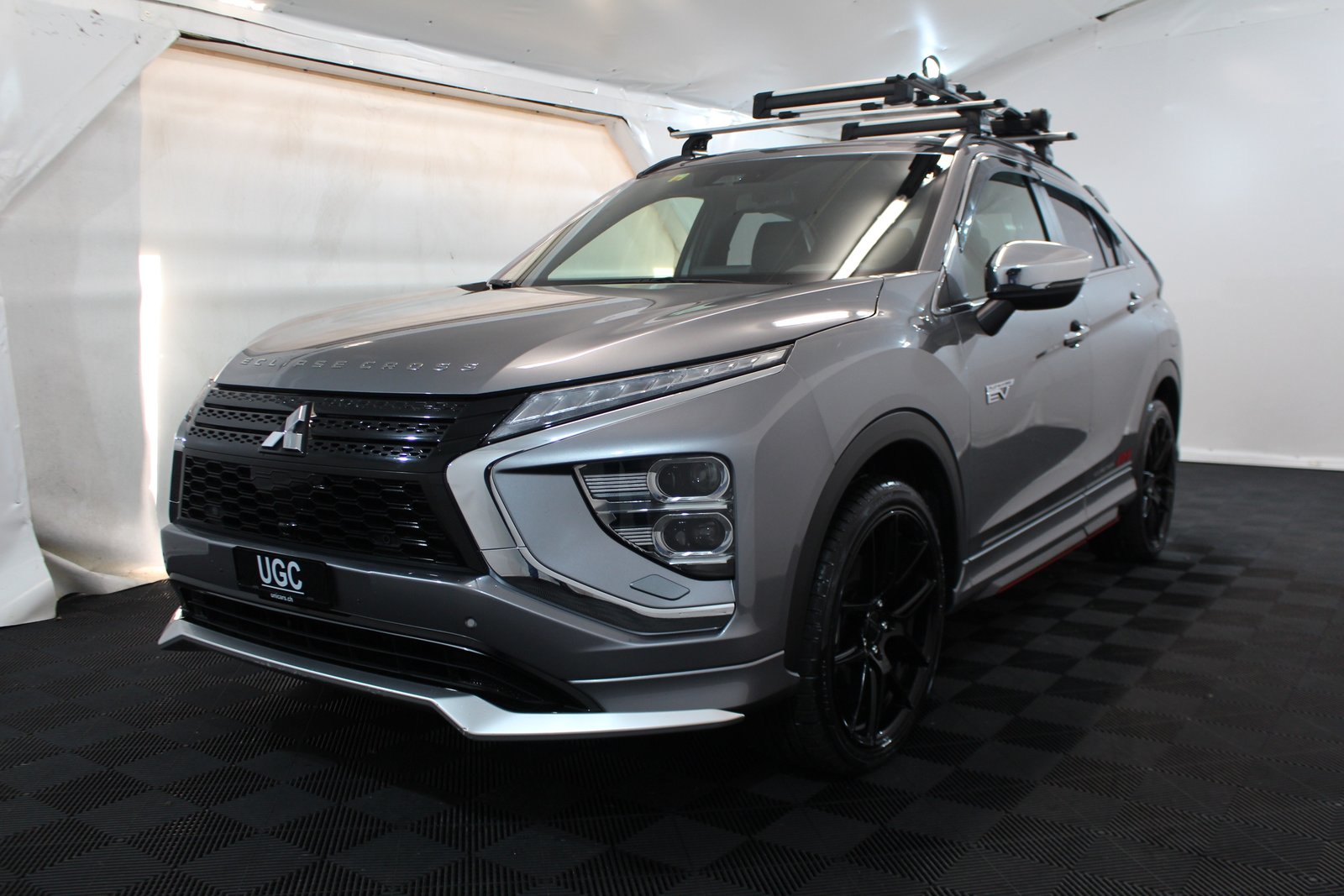 MITSUBISHI Eclipse Cross 2.4 PHEV Value 4x4, Plug-in-Hybrid Benzin/Elektro, Occasion / Gebraucht, Automat - 3
