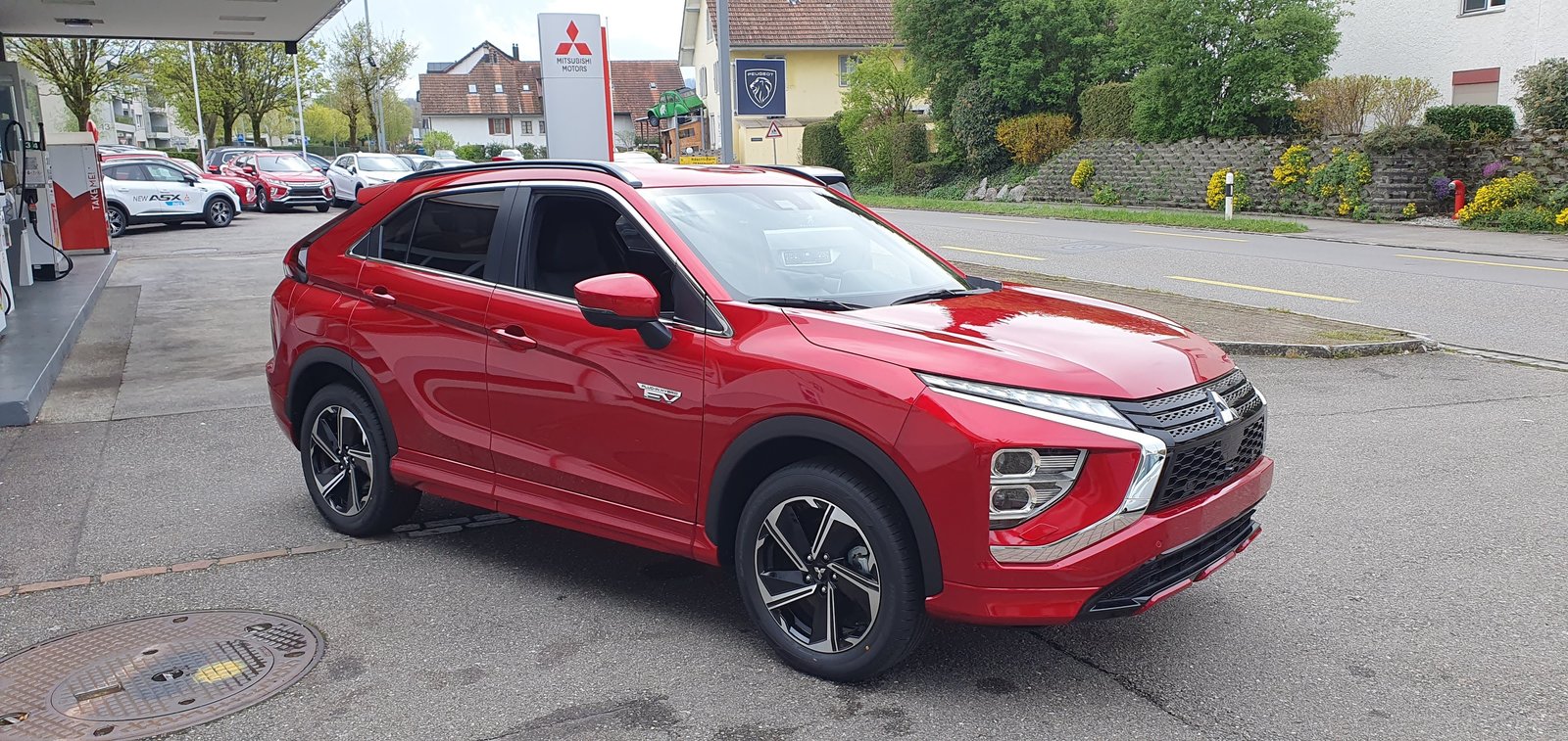 MITSUBISHI EclipseCross PHEV SwissLine 4x4 Automat, Plug-in-Hybrid Benzin/Elektro, Occasion / Gebraucht, Automatik - 4