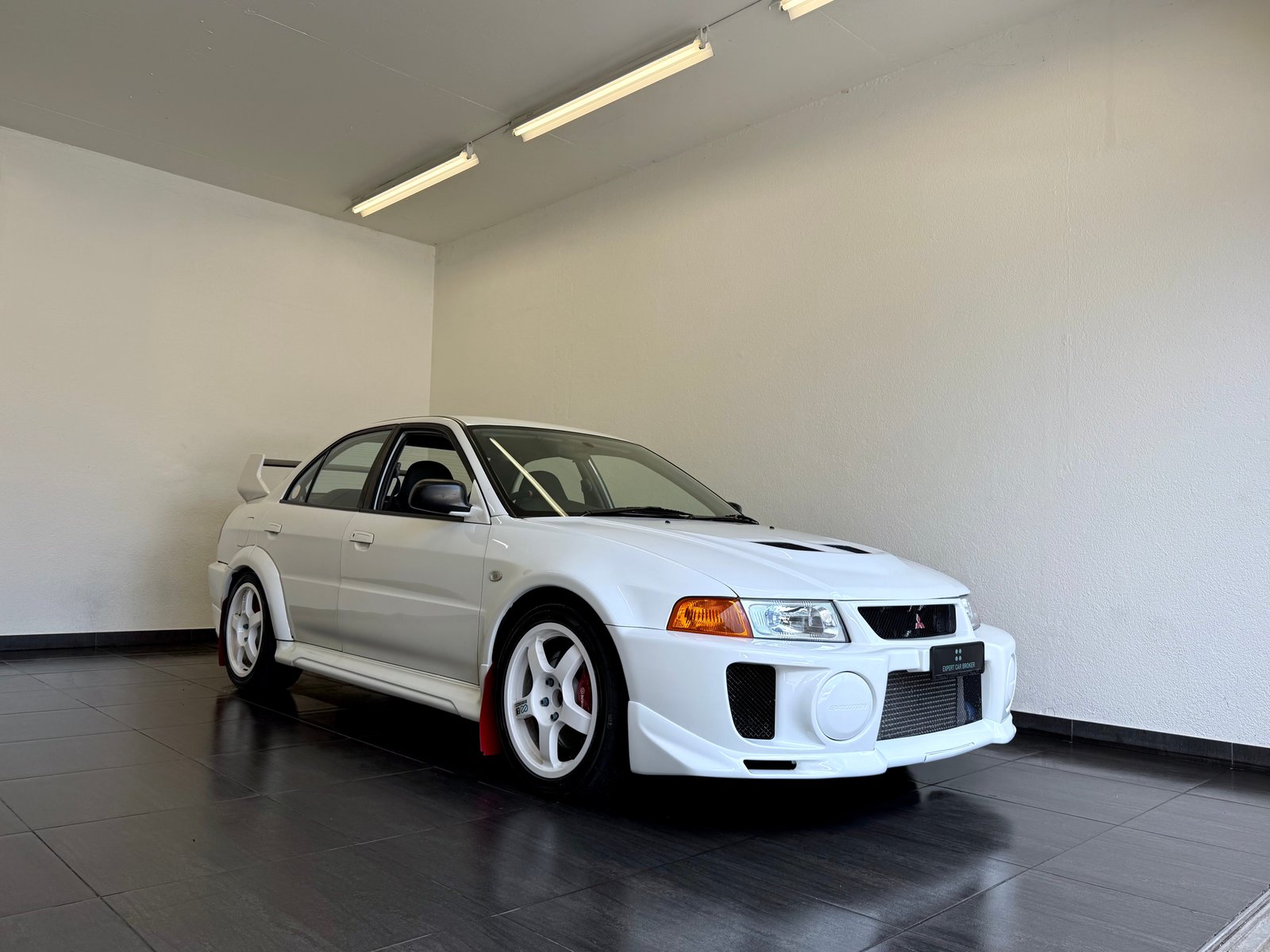 MITSUBISHI Evo V, Petrol, Second hand / Used, Manual - 2