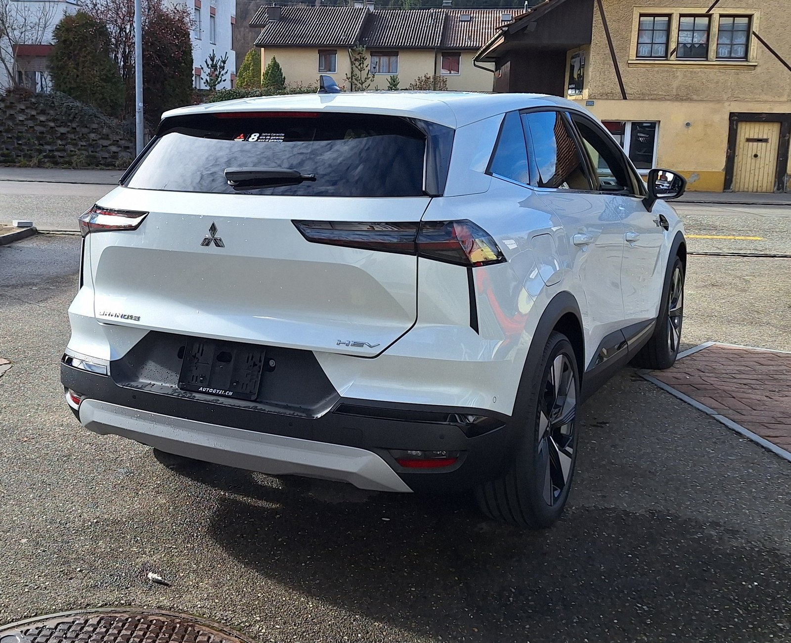 MITSUBISHI Grandis 1.8 HEV Instyle Helvetia, Benzin, Neuwagen, Automatik - 3