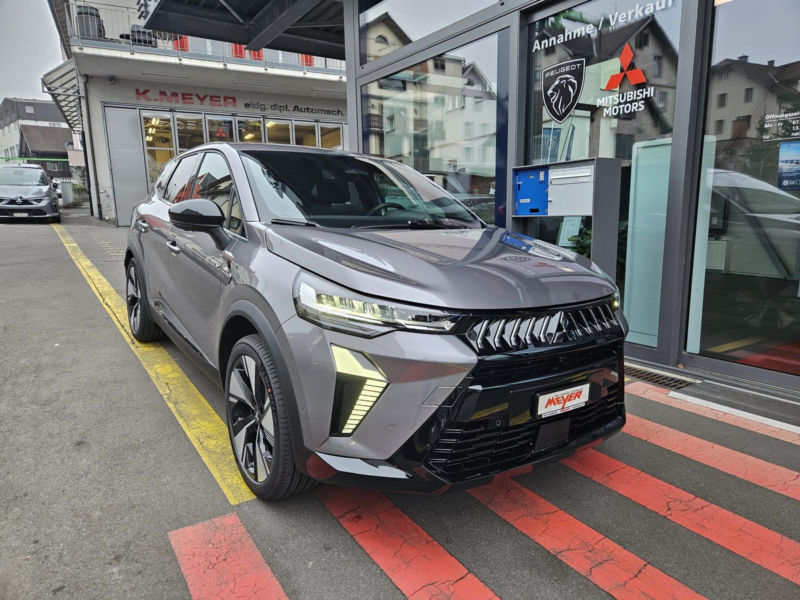 MITSUBISHI Grandis 1.8 HEV Intense