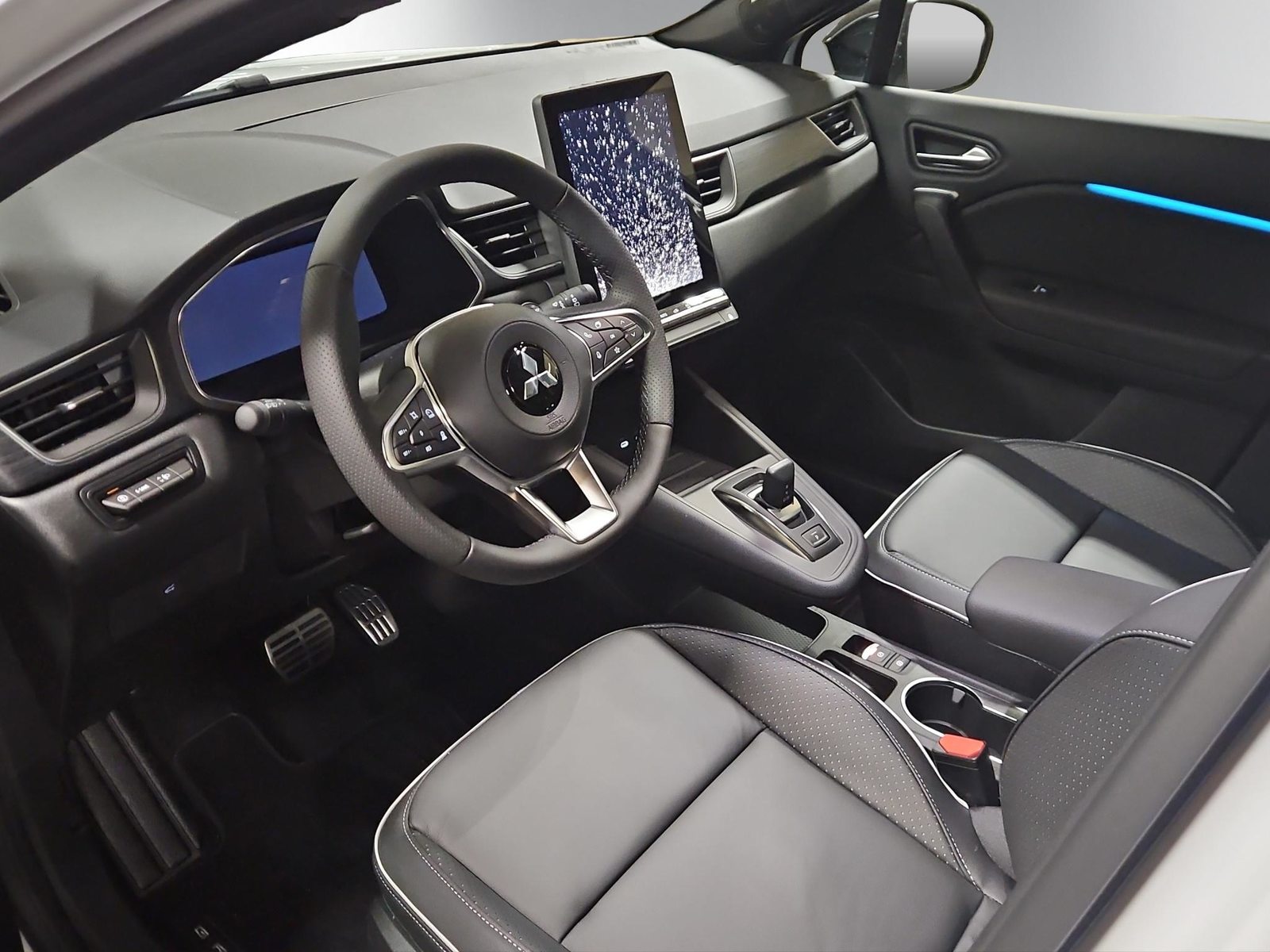 MITSUBISHI NEW Grandis 1.8 HEV Instyle, Full-Hybrid Petrol/Electric, Ex-demonstrator, Automatic - 5