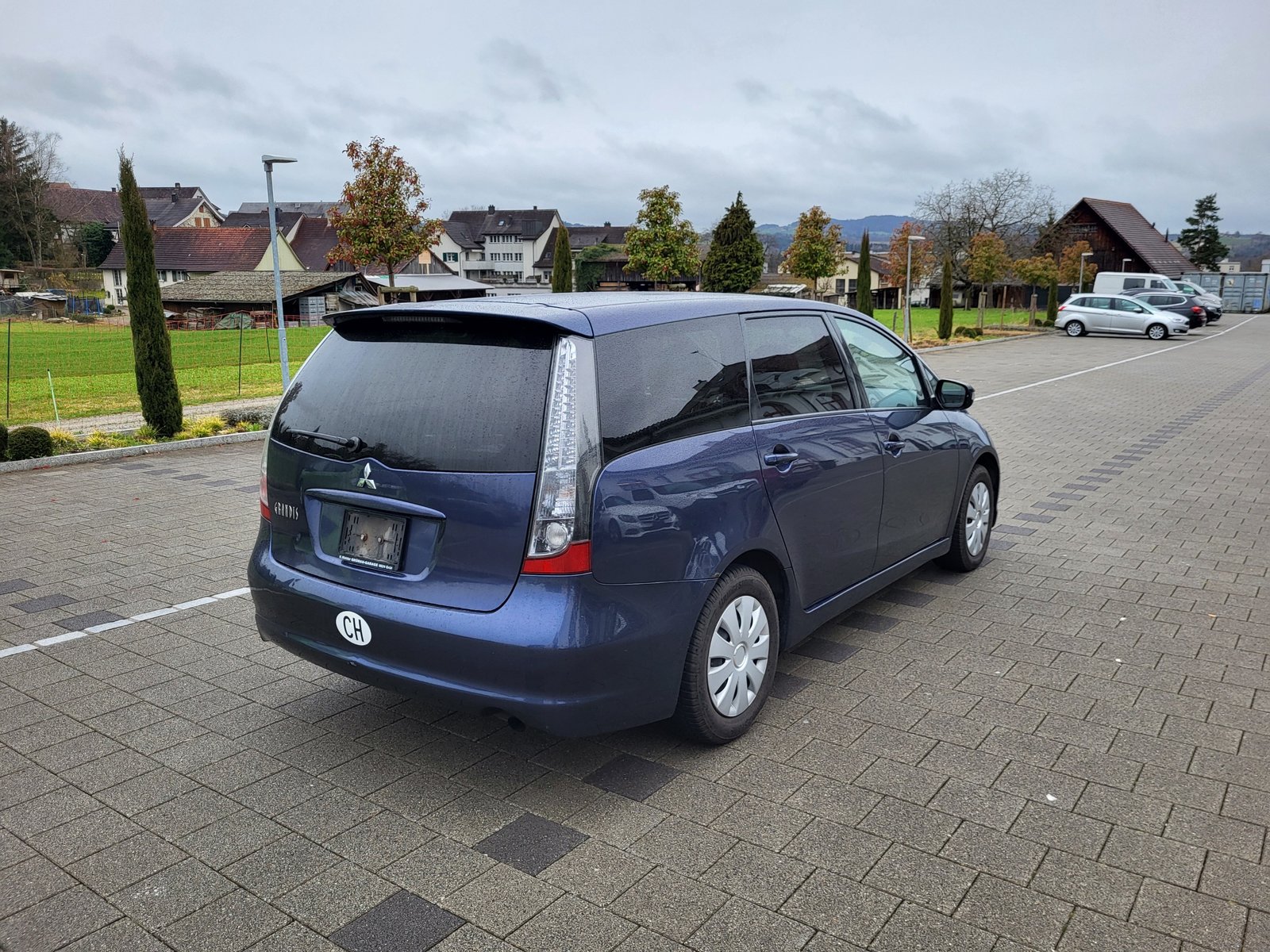 MITSUBISHI Grandis 2.4 16V Intense, Essence, Occasion / Utilisé, Manuelle - 2