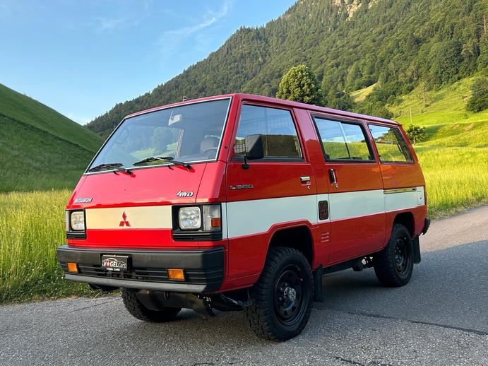 MITSUBISHI L300 4x4 5 Plätze Veteranenfahrzeug, Benzin, Occasion / Gebraucht, Handschaltung