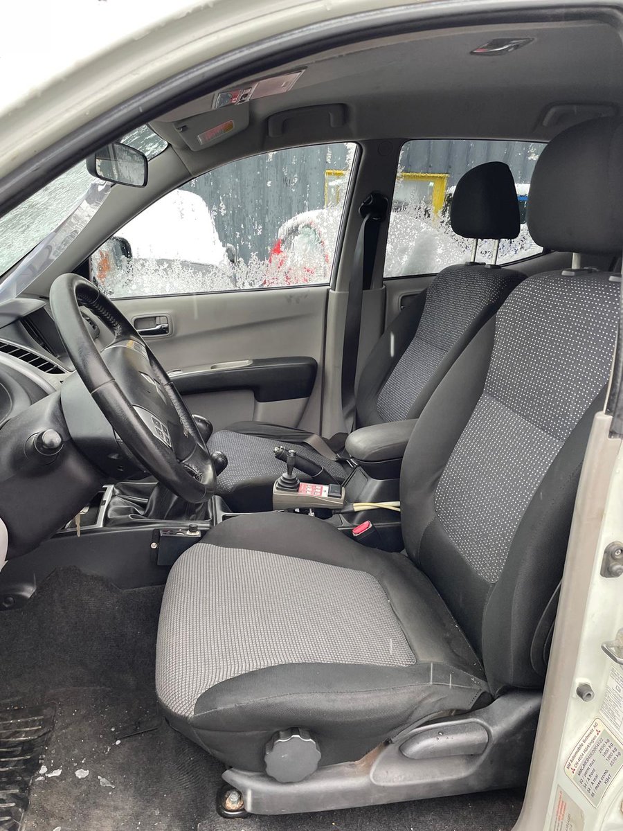 MITSUBISHI L 200 2.5 DID HP Intense Double Cab, Diesel, Second hand / Used, Manual - 7