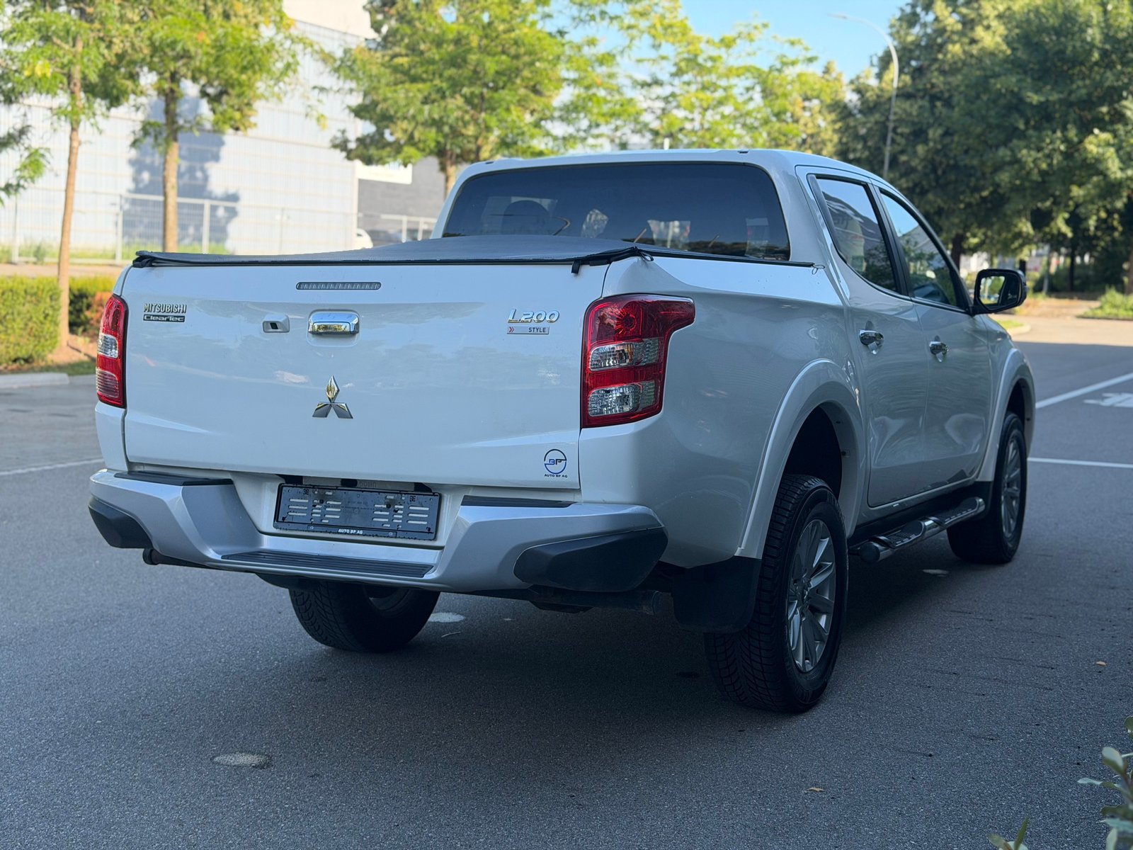 MITSUBISHI L 200 2.4 Style Double Cab, Diesel, Occasion / Utilisé, Manuelle - 7