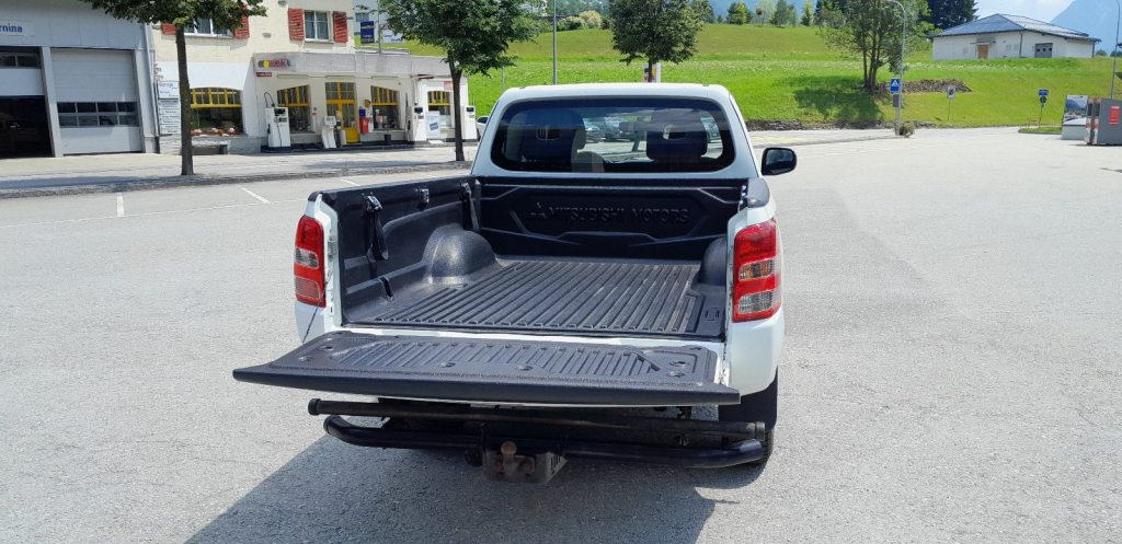 MITSUBISHI L200 2.4 DID 154 4x4 Value, Diesel, Occasion / Gebraucht, Handschaltung - 6
