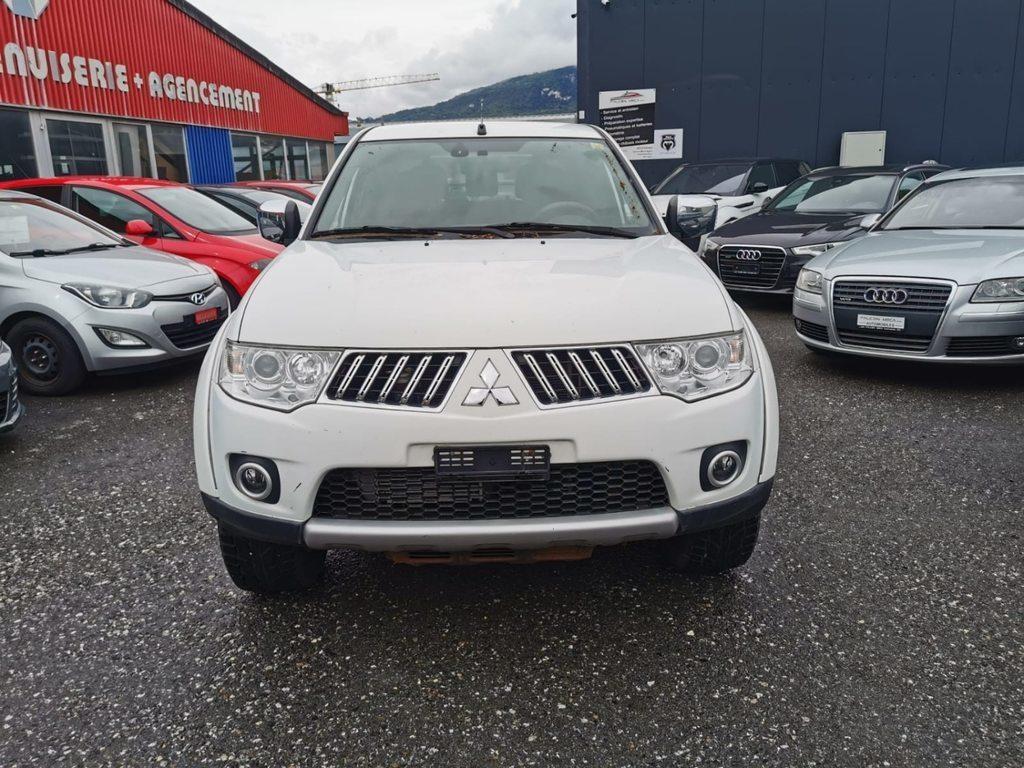 MITSUBISHI L200 D-Cab Pick-up 2.5 DID HP 178 4x4 Intense, Diesel, Occasion / Gebraucht, Handschaltung - 2