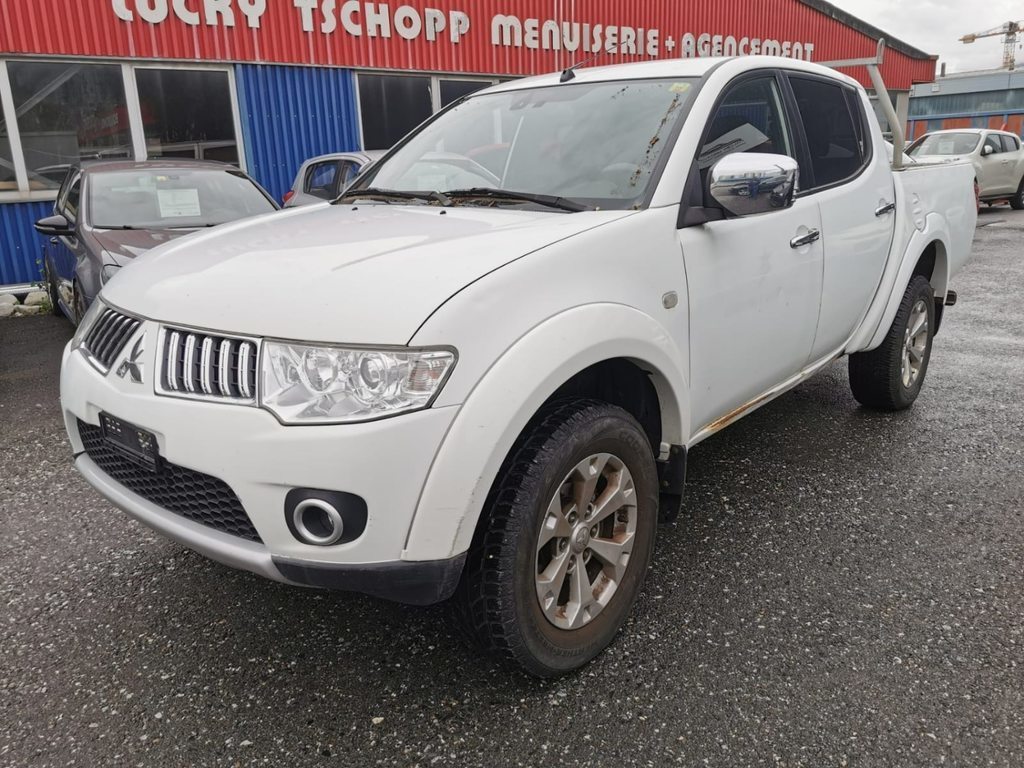 MITSUBISHI L200 D-Cab Pick-up 2.5 DID HP 178 4x4 Intense, Diesel, Occasion / Gebraucht, Handschaltung - 3