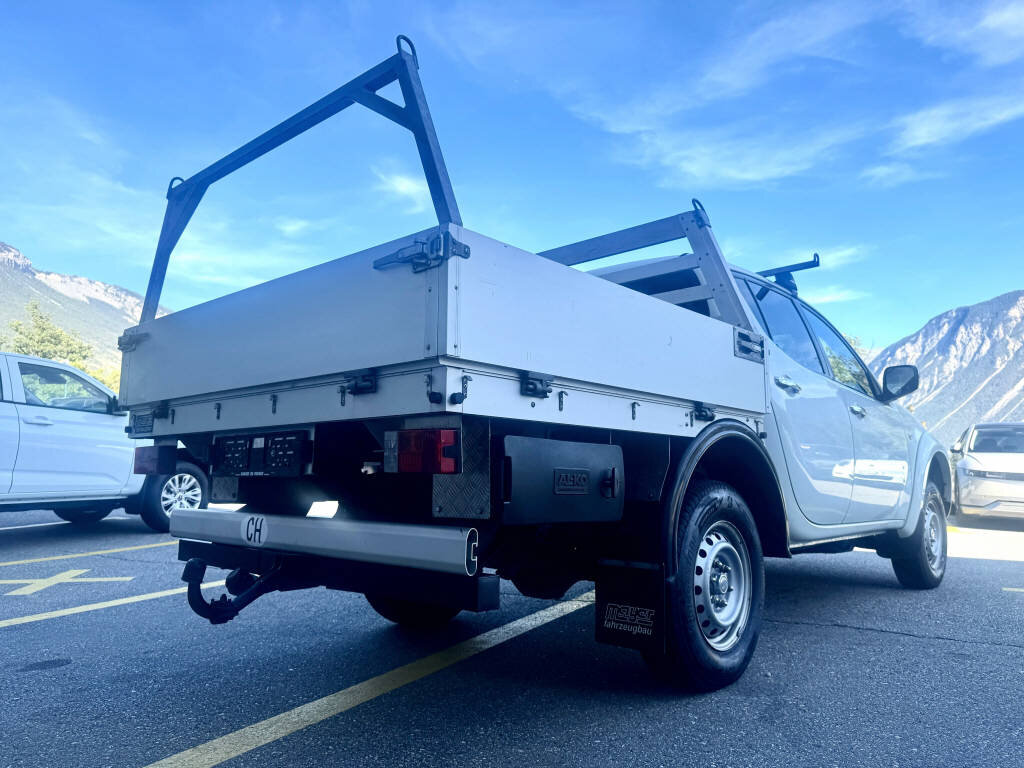 MITSUBISHI L200 D-Cab pick-up 2.5 DID HP 178 4x4 Intense, Diesel, Second hand / Used, Manual - 6