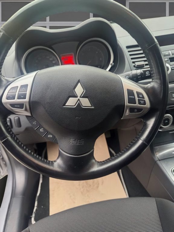MITSUBISHI LANCER 2.0 DID Invite, Diesel, Occasion / Utilisé, Manuelle - 6