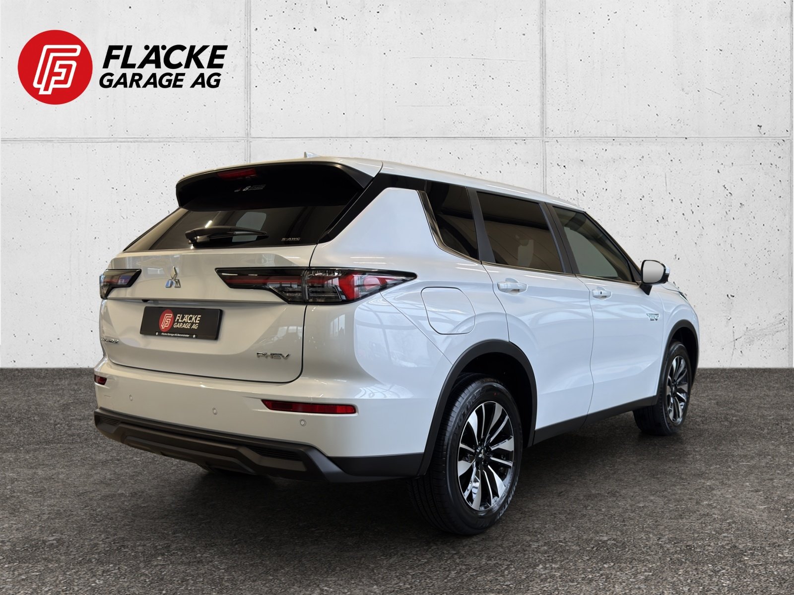 MITSUBISHI Outlander 2.4 PHEV Invite 4WD Automatic, Plug-in-Hybrid Benzin/Elektro, Neuwagen, Automat - 6