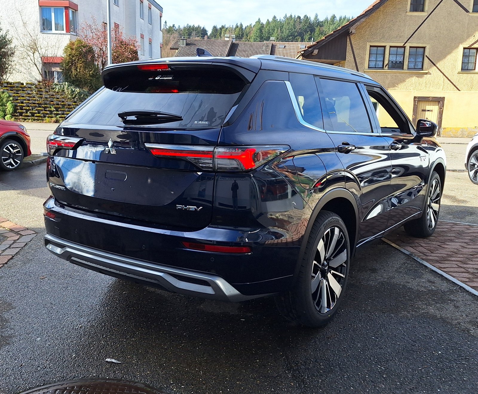 MITSUBISHI Outlander PHEV Instyle Plus Helvetia, Hybride Rechargeable Essence/Électricité, Voiture nouvelle, Automatique - 3