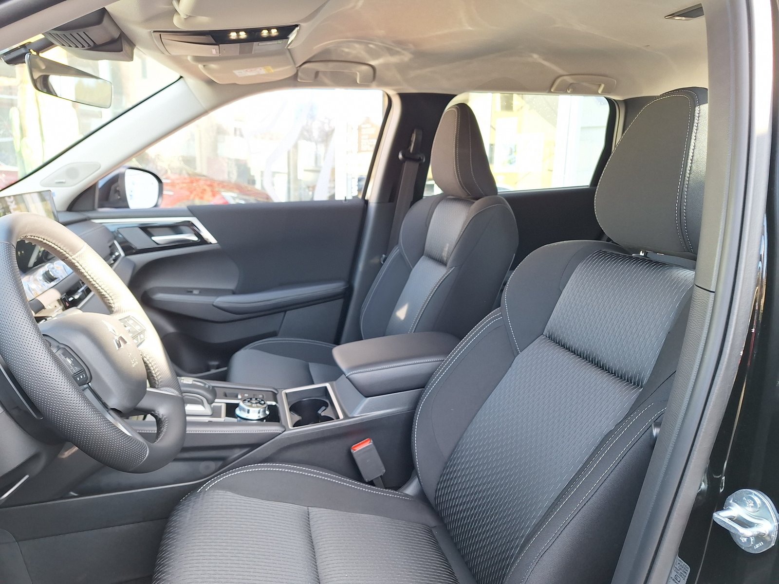 MITSUBISHI Outlander PHEV Inform Helvetia, Hybride Rechargeable Essence/Électricité, Voiture nouvelle, Automatique - 6