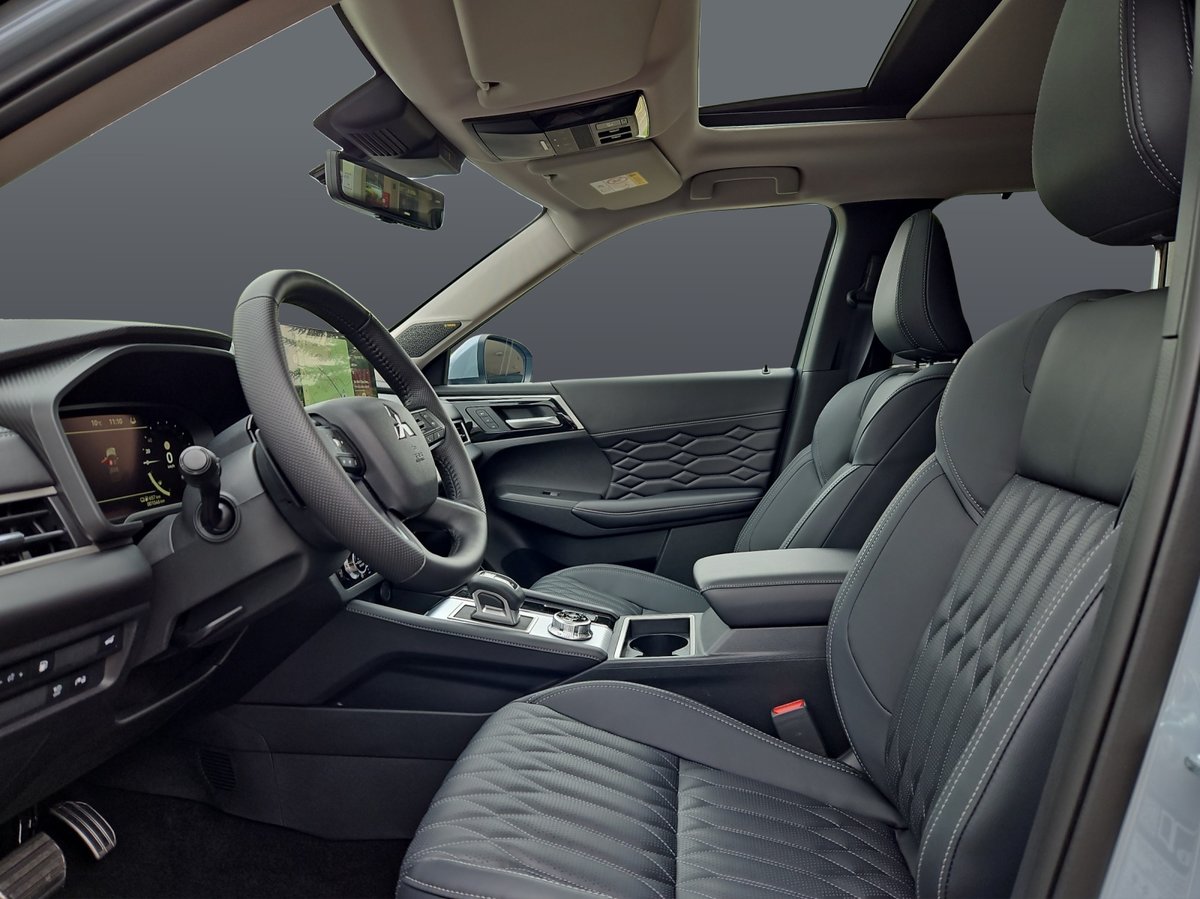 MITSUBISHI Outlander 2.4 PHEV Instyle 4WD Automatic, Plug-in-Hybrid Petrol/Electric, Ex-demonstrator, Automatic - 7