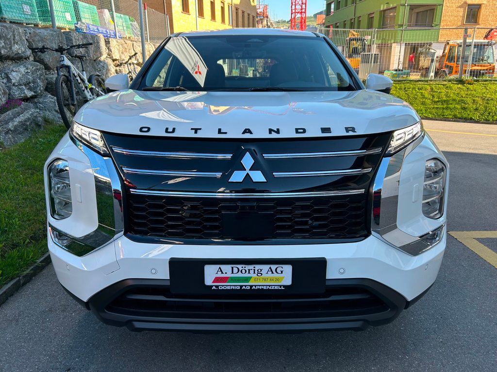 MITSUBISHI OUTLANDER 2.4 PHEV Invite 4x4, Plug-in-Hybrid Petrol/Electric, Automatic - 2